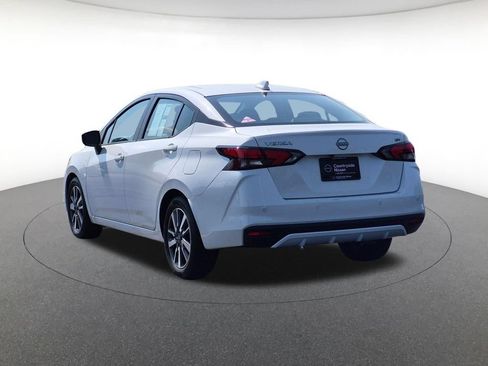 Used 2023 Nissan Versa SV FWD image 7
