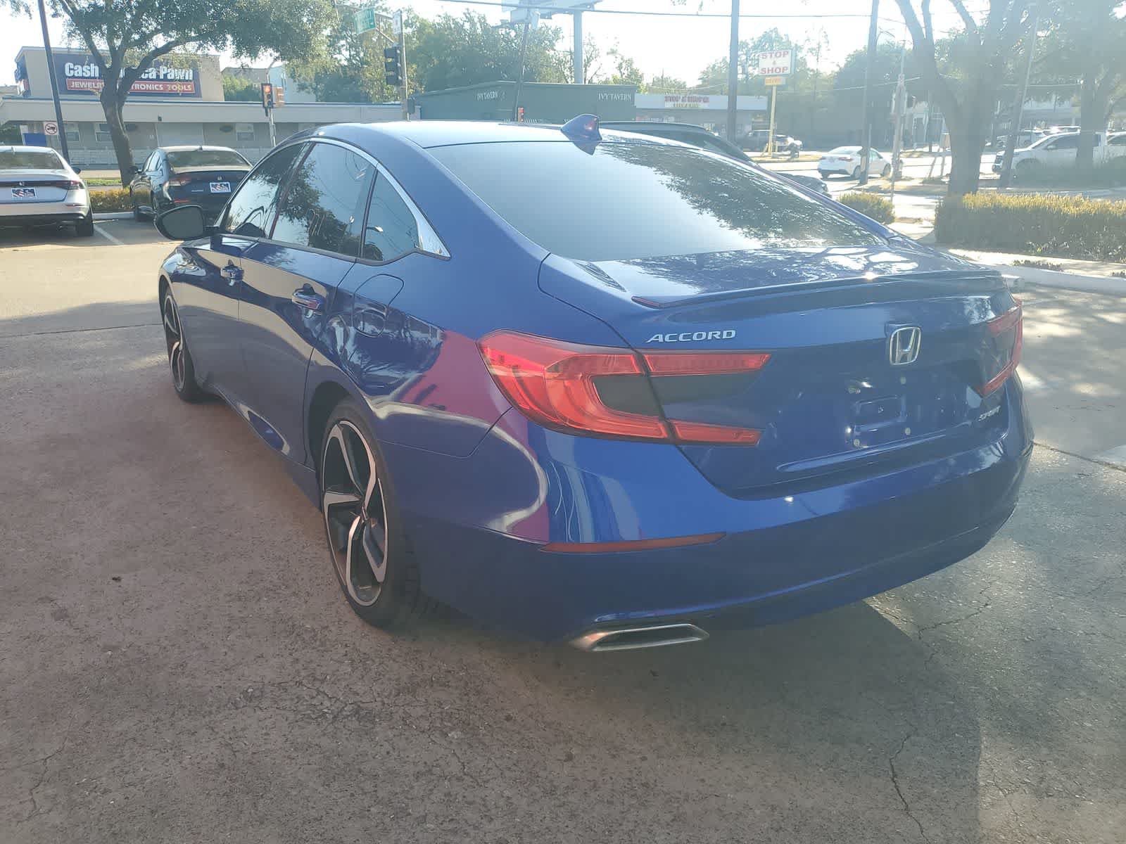 Used 2020 Honda Accord Sport image 4