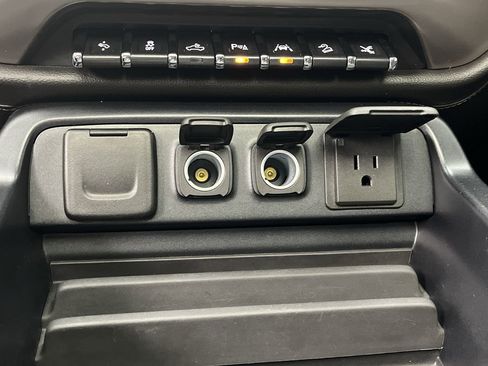 Used 2018 GMC Sierra 1500 Denali w/ Denali Ultimate Package image 24