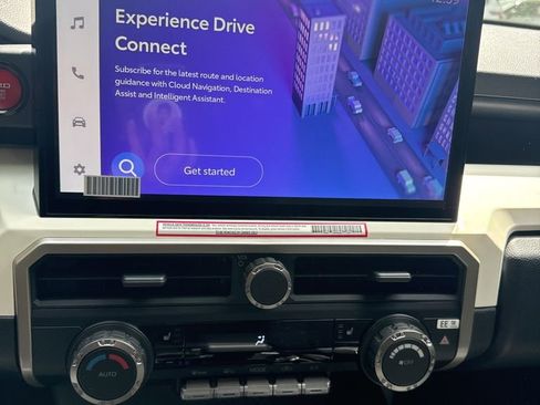 Used 2024 Toyota Tacoma TRD Sport image 12