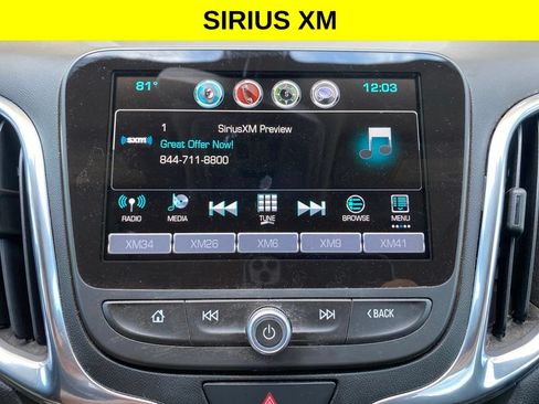 Used 2018 Chevrolet Equinox LT w/ Sun & Infotainment Package FWD image 9