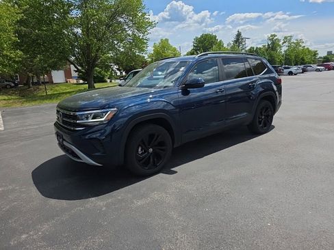 Used 2022 Volkswagen Atlas SE AWD/4WD image 3