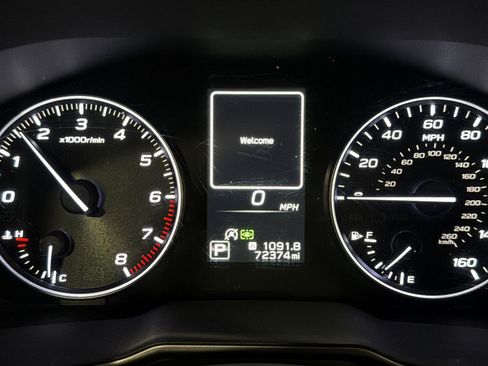 Used 2020 Subaru Outback Touring AWD/4WD image 21