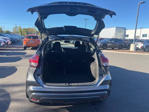 Used 2022 Nissan Kicks SV image 41
