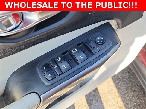 Used 2019 Jeep Cherokee Limited w/ Luxury Group image 11