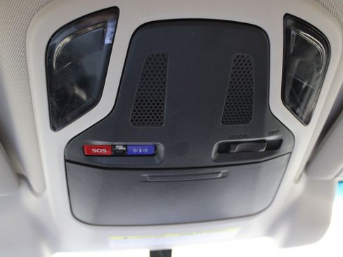 Used 2021 Subaru Outback Premium image 22