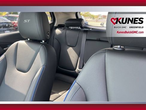 New 2026 Buick Encore GX Sport Touring w/ Advanced Technology Package AWD/4WD image 33