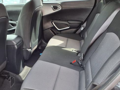 Used 2025 Kia Soul LX w/ LX Technology Package image 9