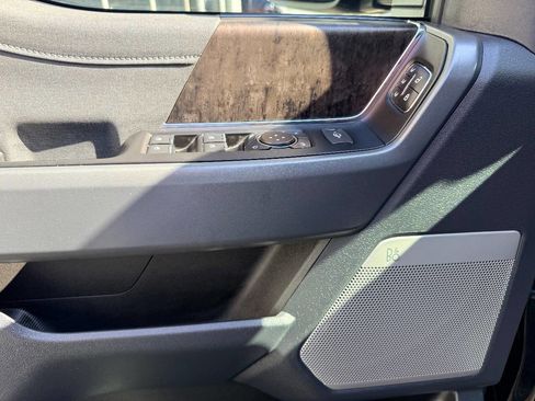 Used 2023 Ford F250 Lariat w/ Sport Appearance Package image 21