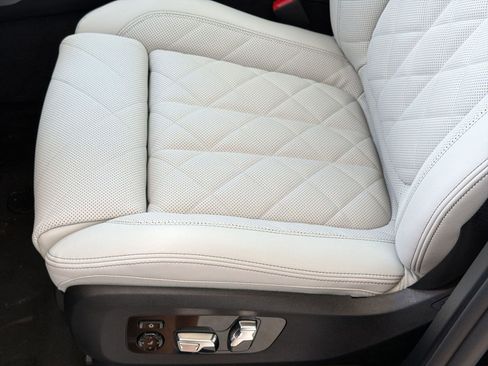 New 2026 BMW X5 M60i AWD/4WD image 14