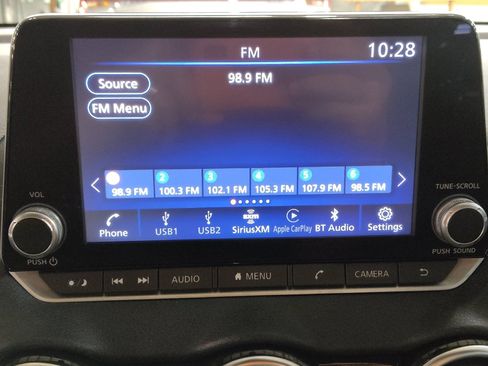 Used 2022 Nissan Sentra SR w/ SR Premium Package FWD image 25