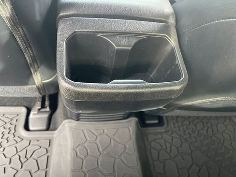 Used 2017 Toyota Tacoma TRD Pro AWD/4WD image 17