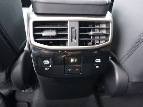 Used 2023 Lexus RX 350 Premium image 17