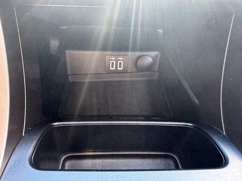 Used 2020 Ford Fusion SE image 15