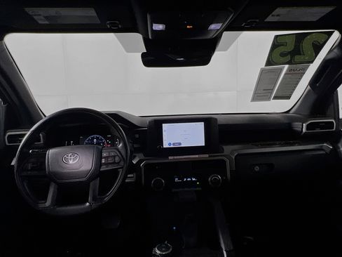 Used 2025 Toyota Tacoma SR5 AWD/4WD image 29