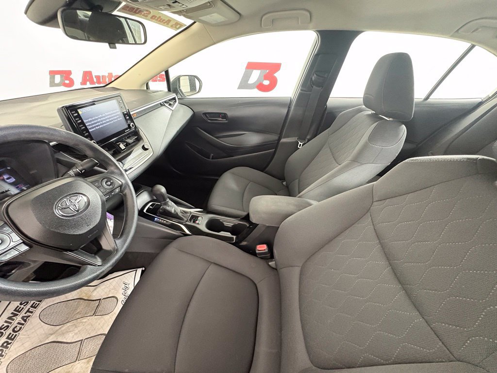 Used 2022 Toyota Corolla LE FWD image 12