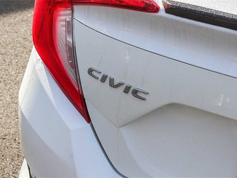 Used 2020 Honda Civic Sport image 9
