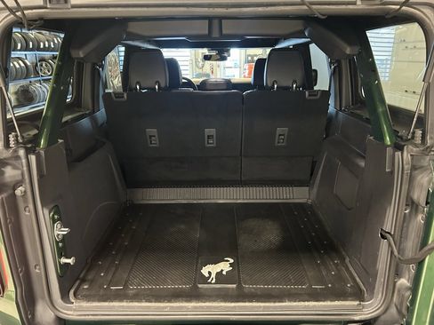 Used 2023 Ford Bronco Wildtrak image 28