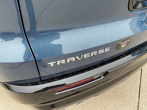 New 2026 Chevrolet Traverse High Country image 9