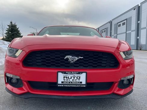 Used 2015 Ford Mustang Coupe image 5