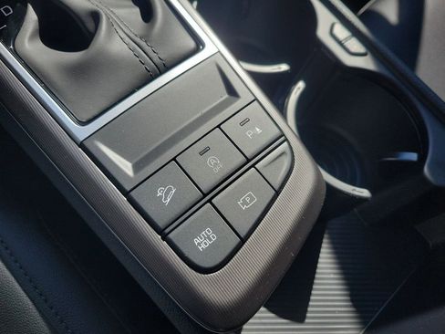 New 2026 Kia Sportage SX FWD image 38