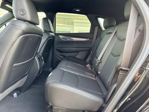 Used 2022 Cadillac XT5 Luxury AWD/4WD image 11