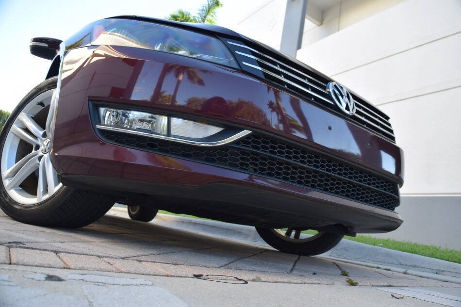 Used 2014 Volkswagen Passat TDI SE FWD image 13