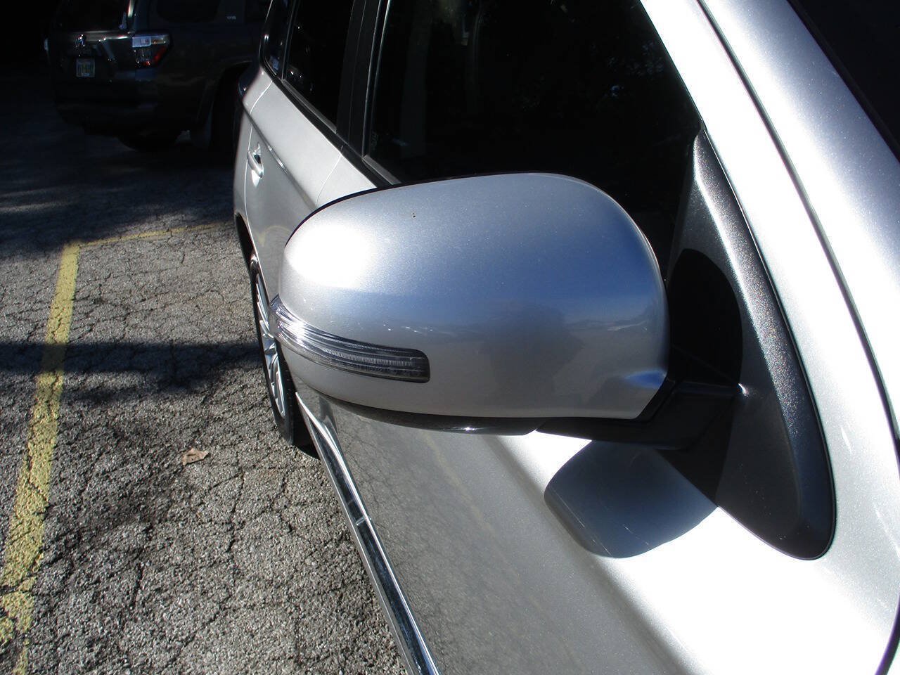 Used 2019 Mitsubishi Outlander SEL AWD/4WD image 25