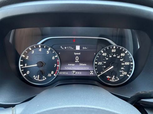 Used 2021 Nissan Titan SV w/ SV Convenience Package AWD/4WD image 8