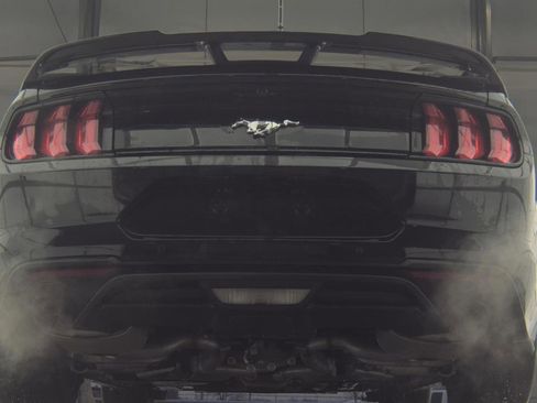 Used 2019 Ford Mustang Premium w/ Ecoboost Performance Package image 9