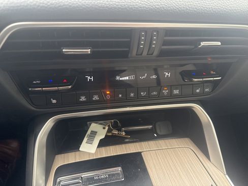 Used 2025 MAZDA CX-90 3.3 Turbo w/ Premium Sport Pkg image 9