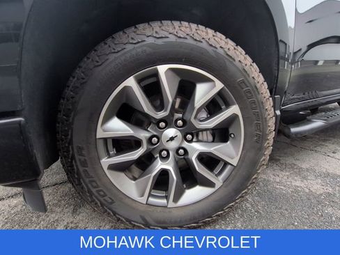 Used 2025 Chevrolet Silverado 1500 RST w/ Convenience Package II AWD/4WD image 34