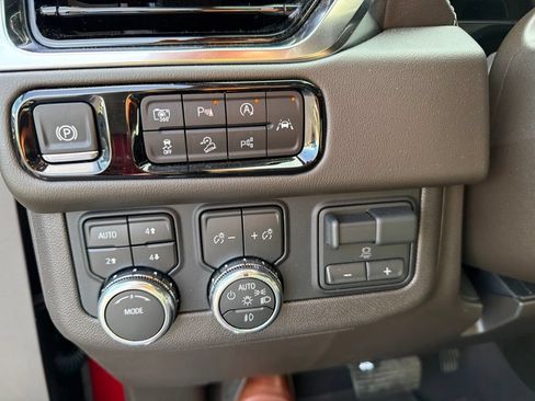 Certified 2026 GMC Yukon XL Elevation AWD/4WD image 18
