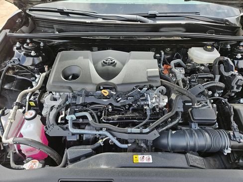 Used 2025 Toyota Camry LE FWD image 23