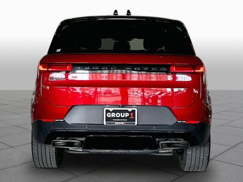 Used 2024 Land Rover Range Rover Sport SE image 4