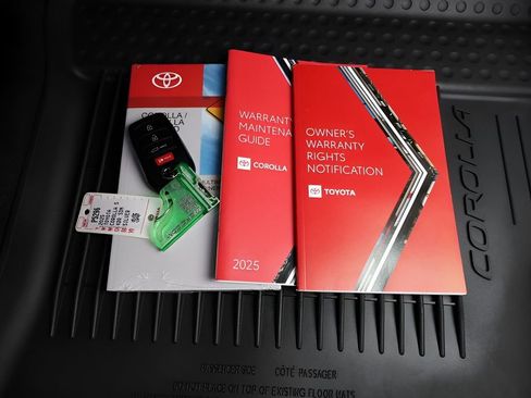 Certified 2025 Toyota Corolla SE w/ SE Premium Package FWD image 42
