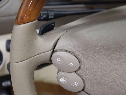 Used 2007 Mercedes-Benz SL 550 image 46