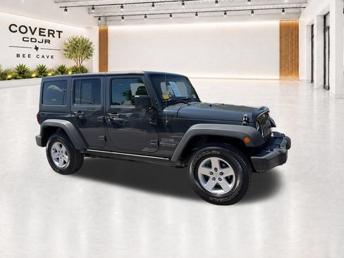 Used 2017 Jeep Wrangler Unlimited Sport w/ Quick Order Package 24S AWD/4WD image 15
