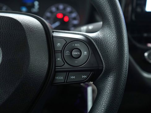 Used 2023 Toyota Corolla LE image 23