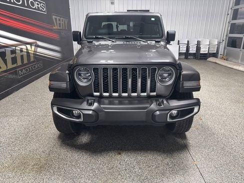 Used 2021 Jeep Gladiator Overland image 25