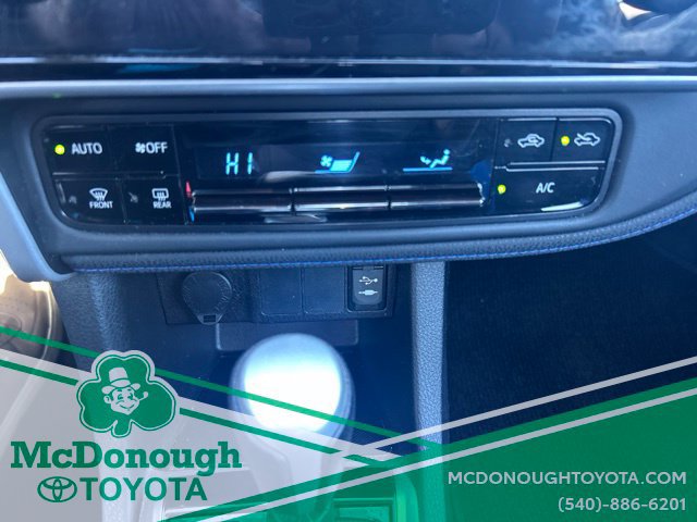 Used 2017 Toyota Corolla SE w/ Carpet Mat Package (TMS) FWD image 12