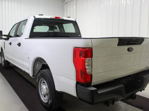 Used 2020 Ford F250 XL w/ Power Equipment Group image 4