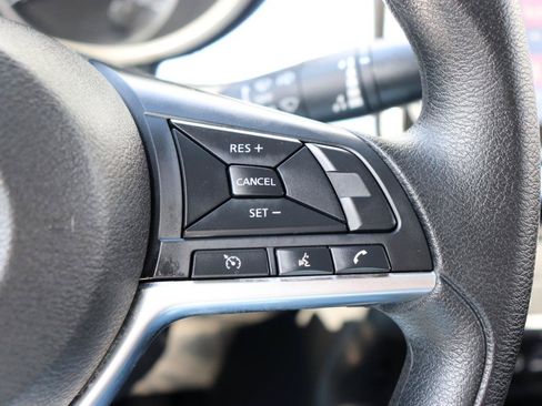 Used 2025 Nissan Versa SV FWD image 28