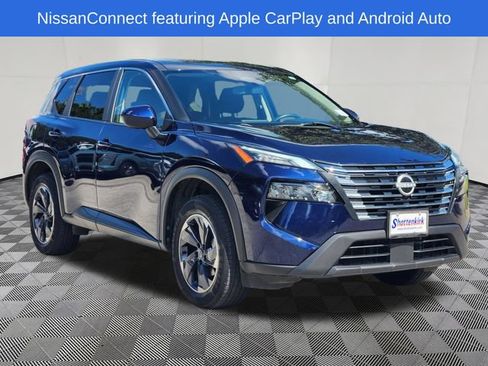 Used 2024 Nissan Rogue SV AWD/4WD image 3