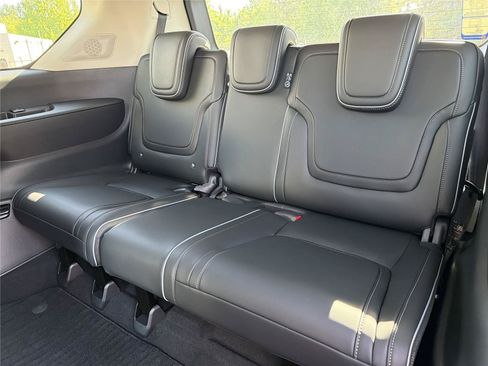New 2026 INFINITI QX80 Luxe w/ Cargo Package AWD/4WD image 27