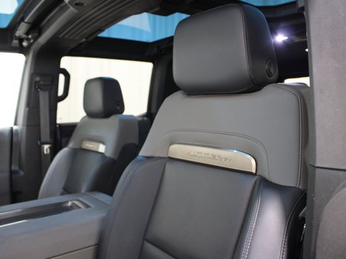 Used 2024 GMC Hummer EV 3X AWD/4WD image 4