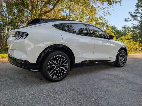 Used 2024 Ford Mustang Mach-E Premium image 7