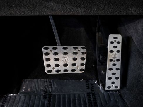 Used 2017 Mercedes-Benz G 550 Squared image 12