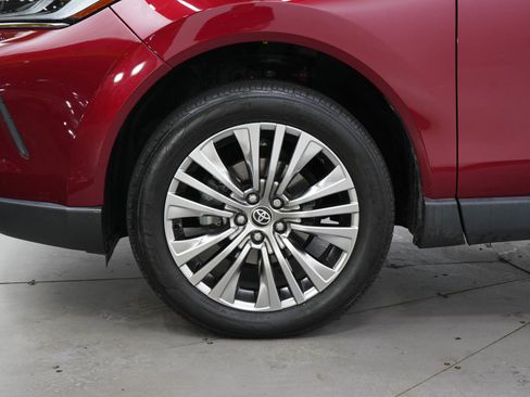 Used 2021 Toyota Venza Limited w/ Advanced Technology Package AWD/4WD image 29
