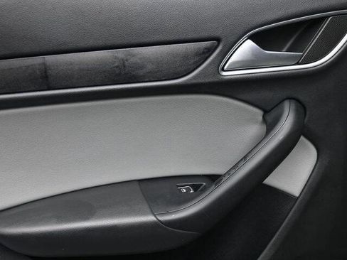 Used 2018 Audi Q3 2.0T Premium image 16